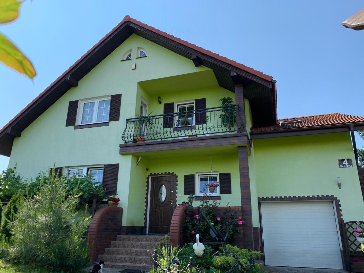 Kanarek Ustka Exteriér fotografie