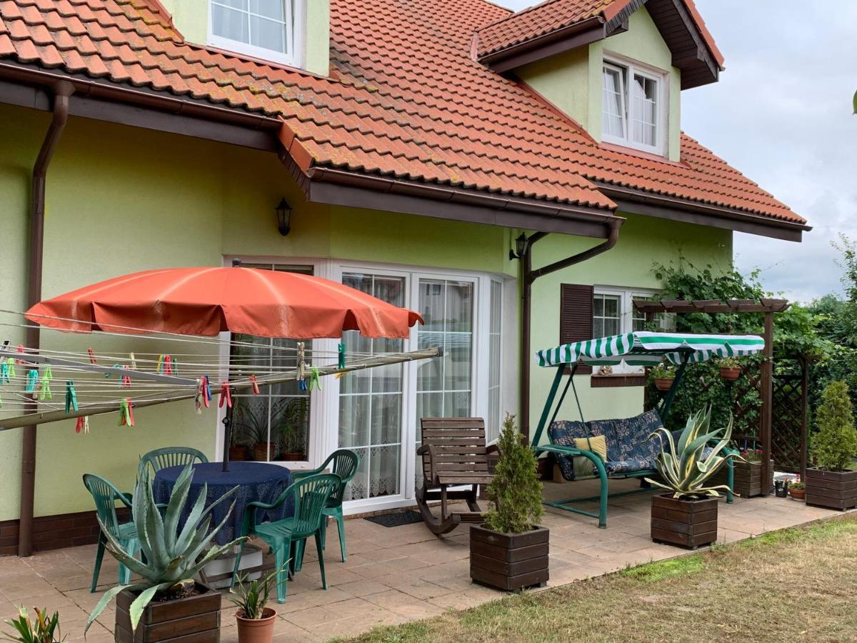 Kanarek Ustka Exteriér fotografie